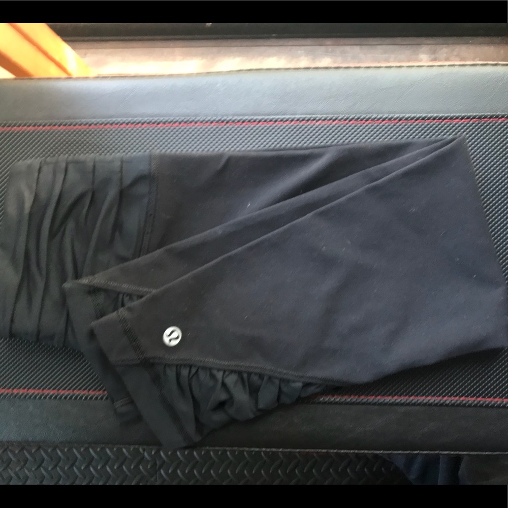 Lululemon crops